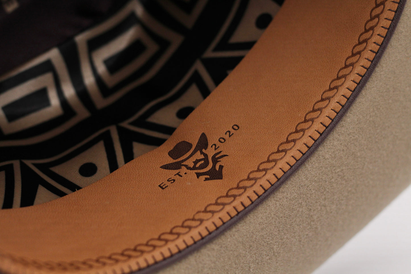 De Rancho Tejana Khaki with Silver/Gold Buckle