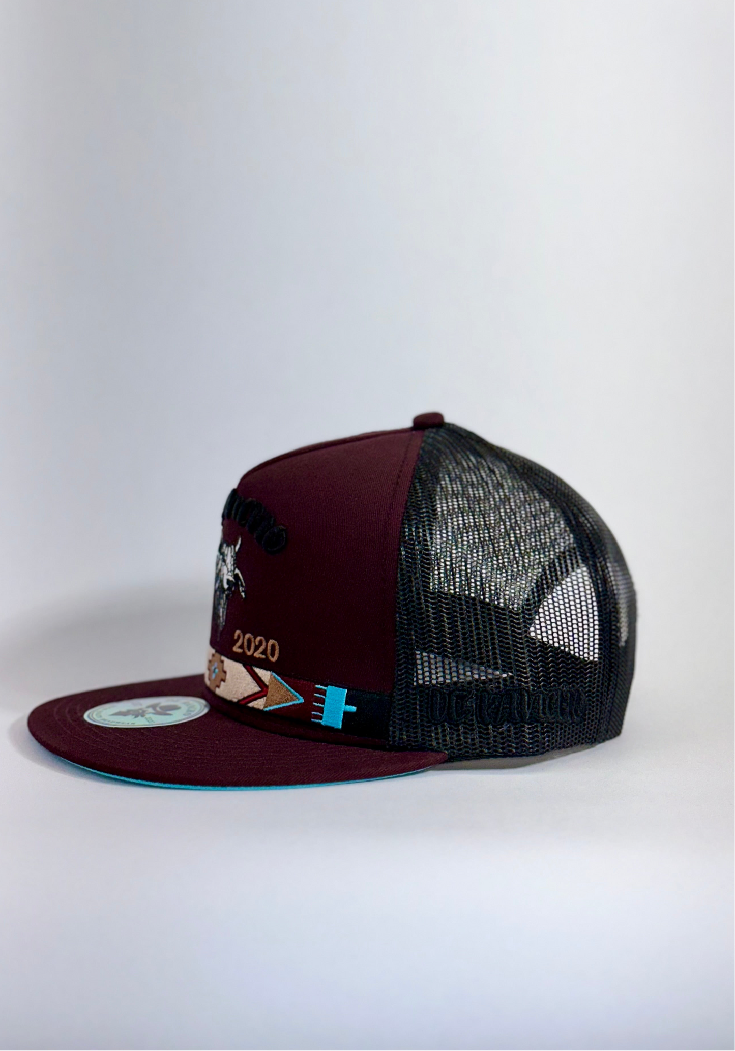 De Rancho Tribal Bull (Burgundy) DR205