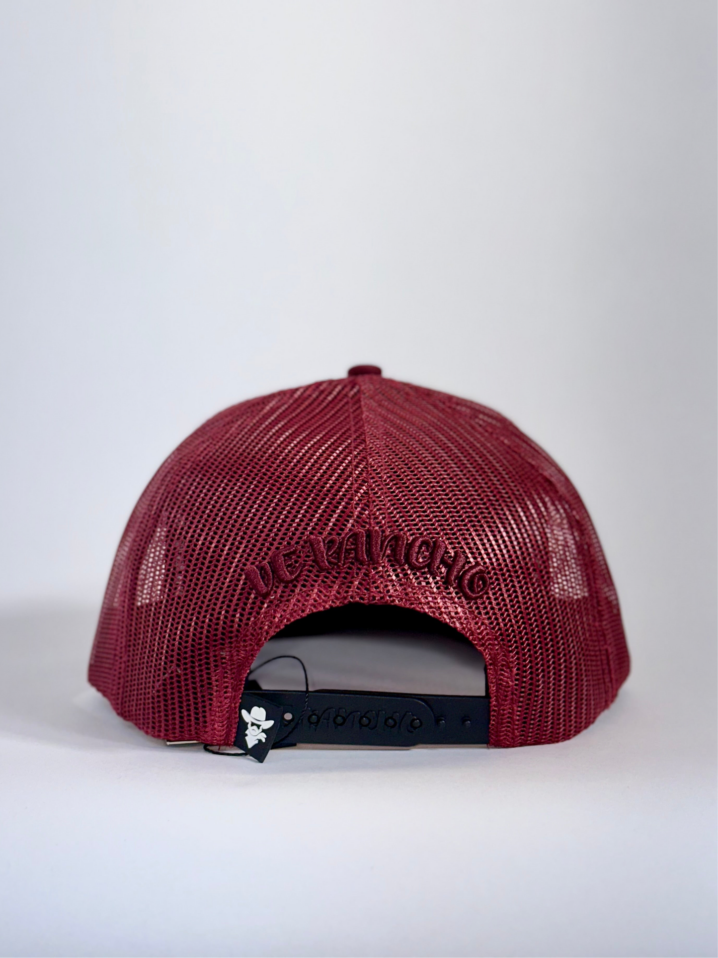 De Rancho Circle Dust (Burgundy) DR212
