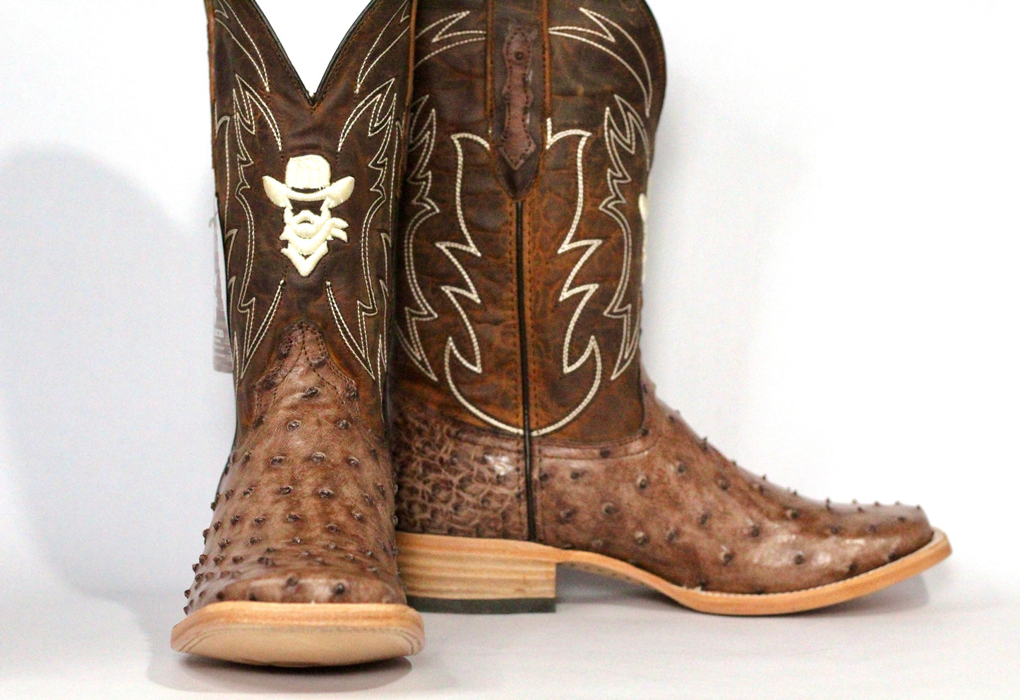 DR Bota Avestruz Café