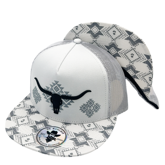 De Rancho Longhorn Calavera (White)