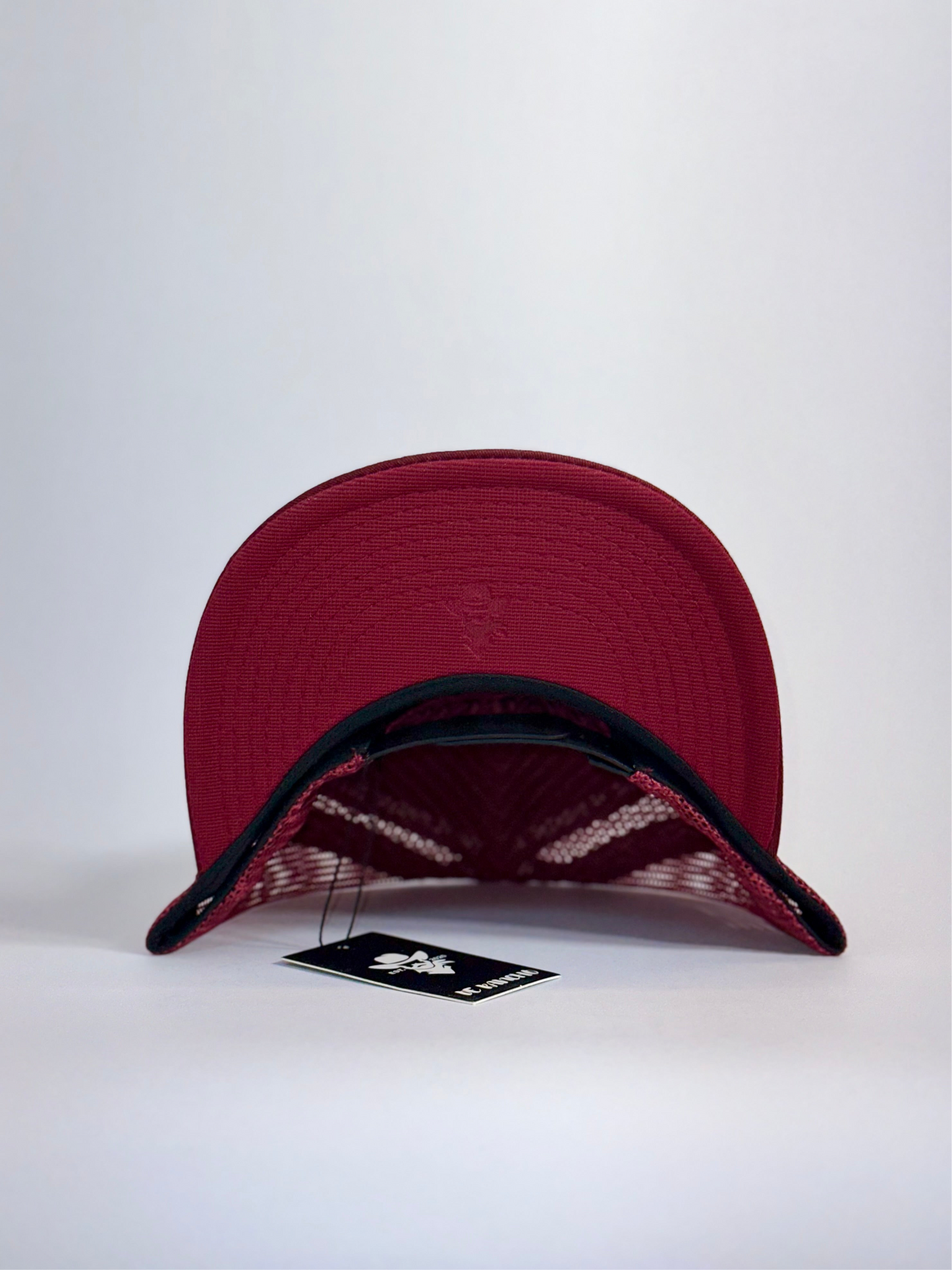 De Rancho Circle Dust (Burgundy) DR212